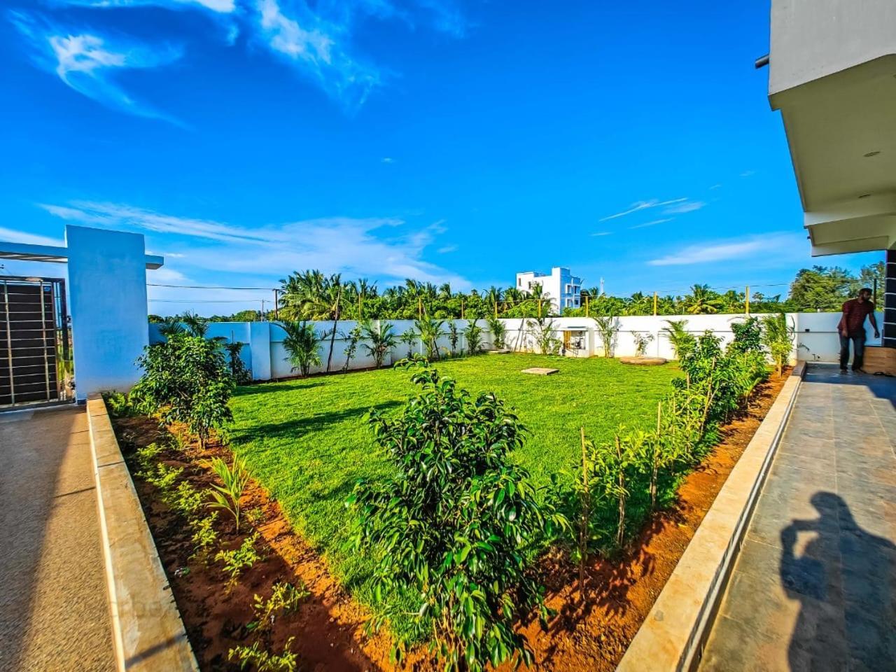 Rini Resort Chennai Extérieur photo